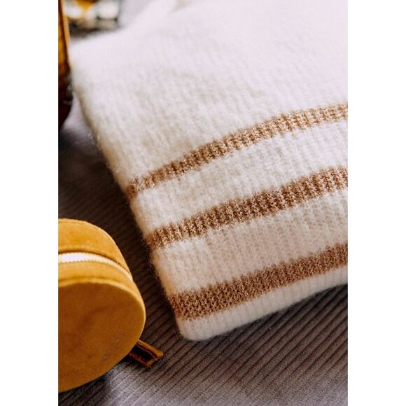 Sezane Trudy Jumper Ecru Gold - Picture 5 of 12